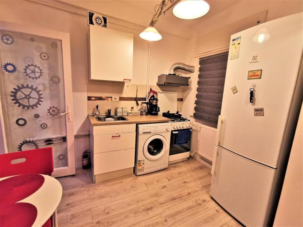 Апартаменты Luxury Piata Universitate Old Town Бухарест Экстерьер фото
